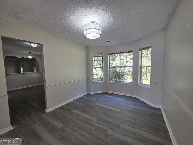 5329 Shirewick Lane Property Photo 9