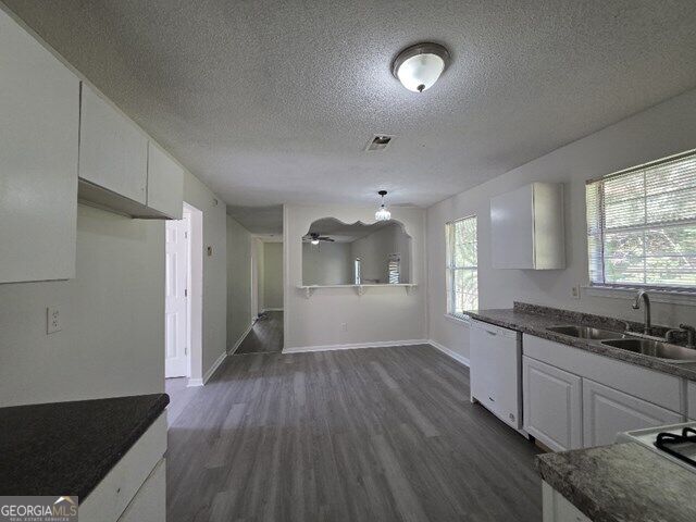 5329 Shirewick Lane Property Photo 10