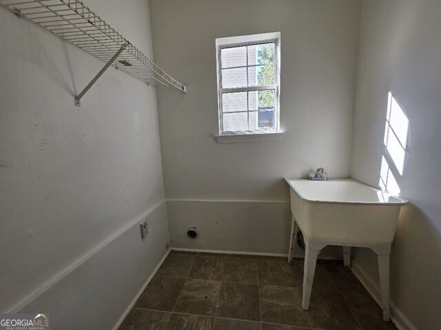 5329 Shirewick Lane Property Photo 16