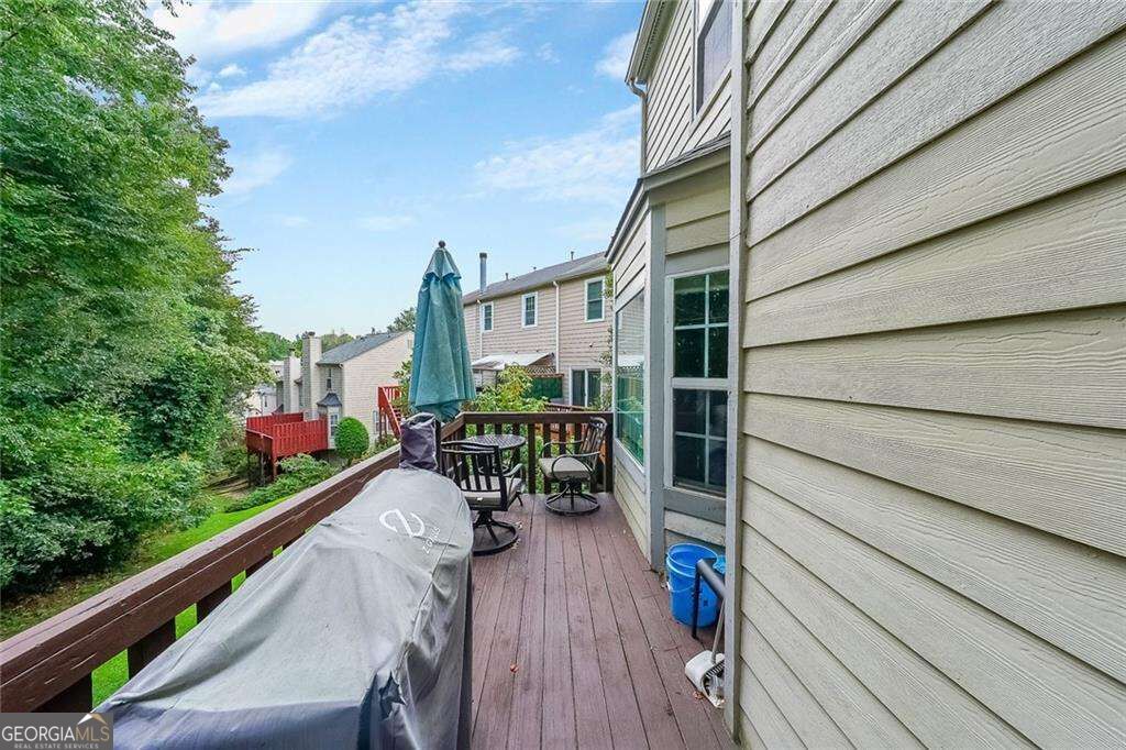 2553 Summit Cove Drive Property Photo 16