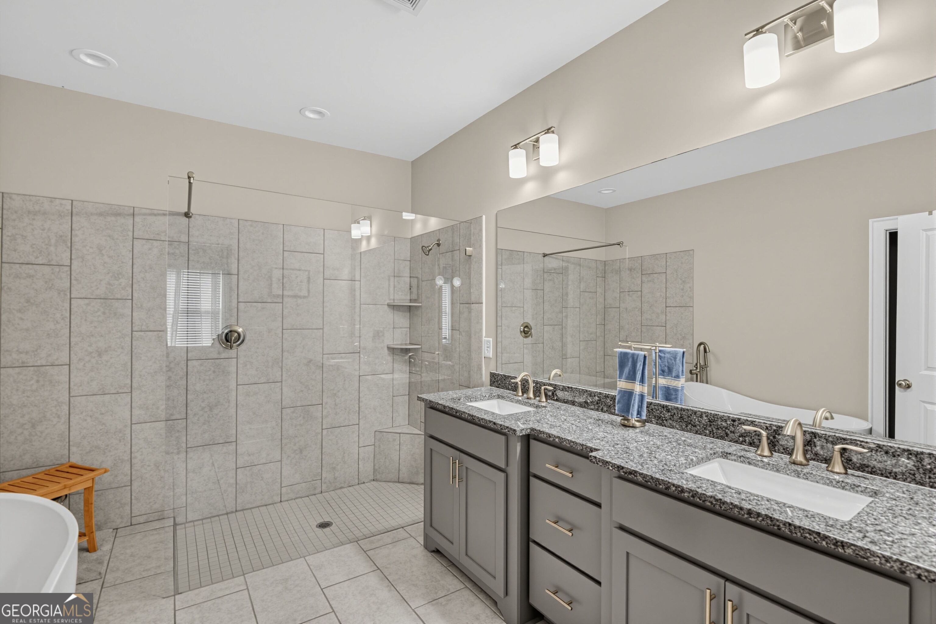 12569 Arnold Mill Road Property Photo 33