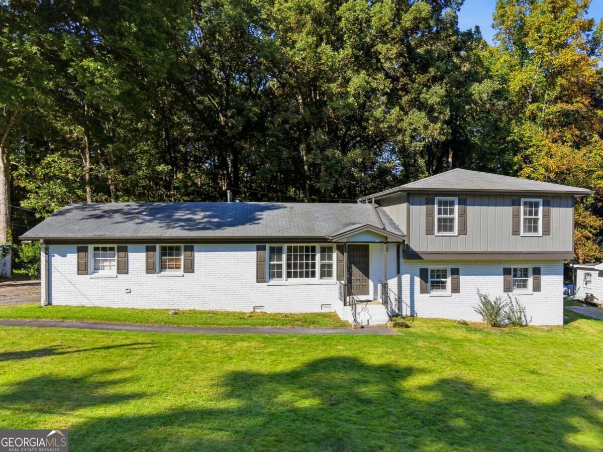 4307 Parkview Drive Property Photo 1