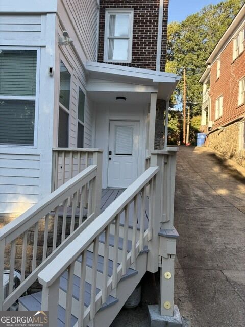 827 Argonne Avenue Property Photo 2