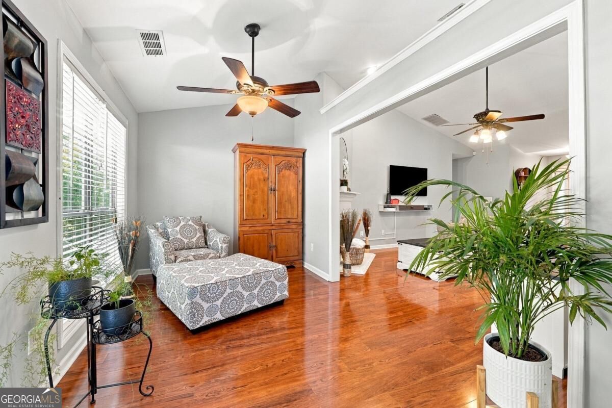 2590 Harbins Mill Drive Property Photo 8