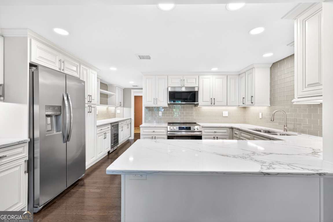 2769 Peachtree Road Ne # 10 Property Photo 7