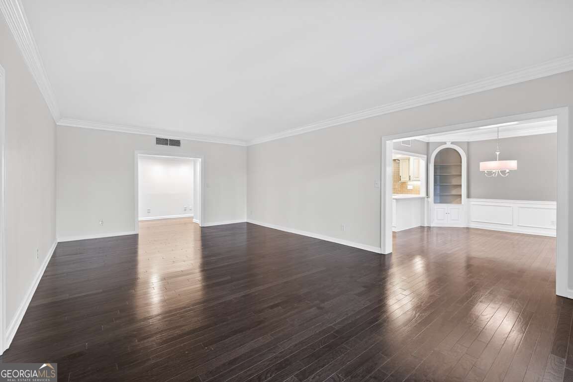 2769 Peachtree Road Ne # 10 Property Photo 17