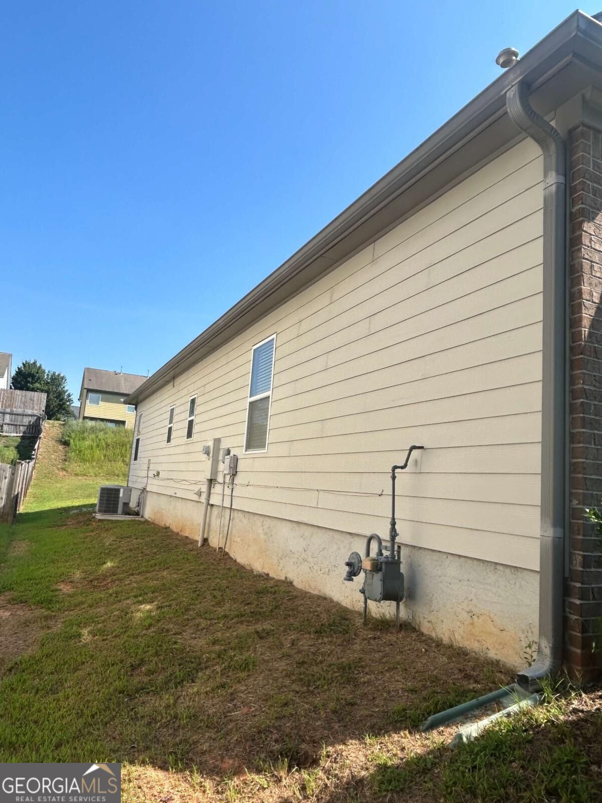 825 Stonehaven Road Sw Property Photo 6