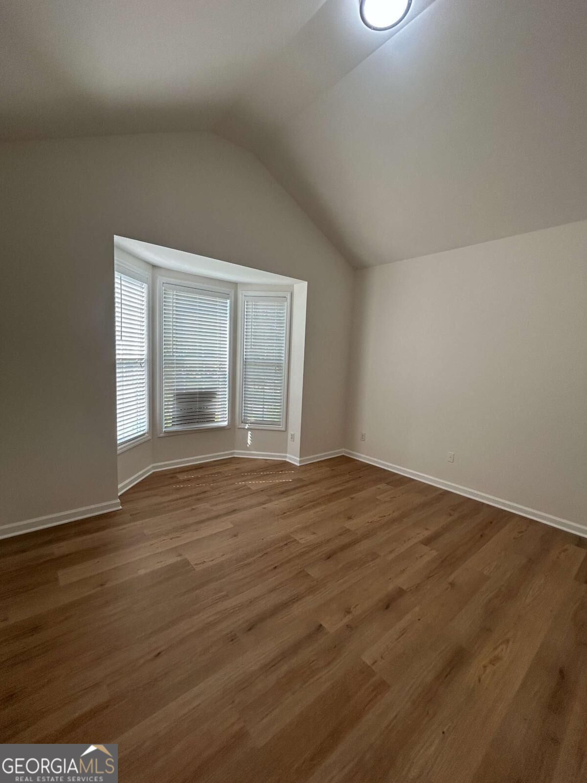 825 Stonehaven Road Sw Property Photo 8