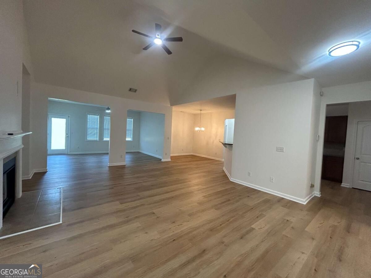 825 Stonehaven Road Sw Property Photo 10