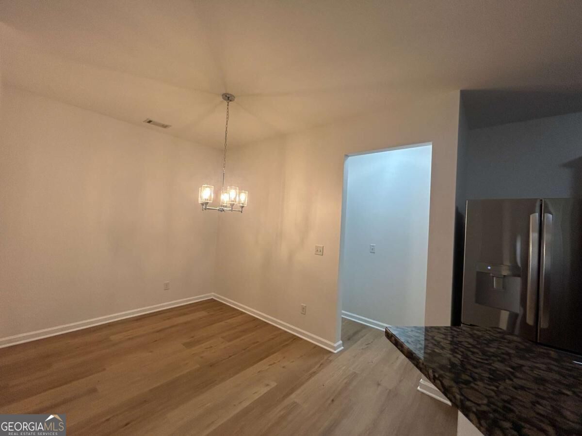825 Stonehaven Road Sw Property Photo 14