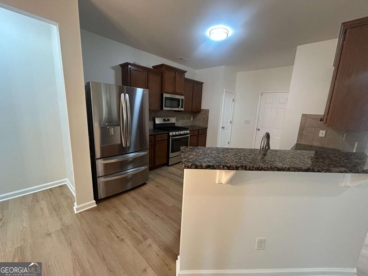 825 Stonehaven Road Sw Property Photo 15