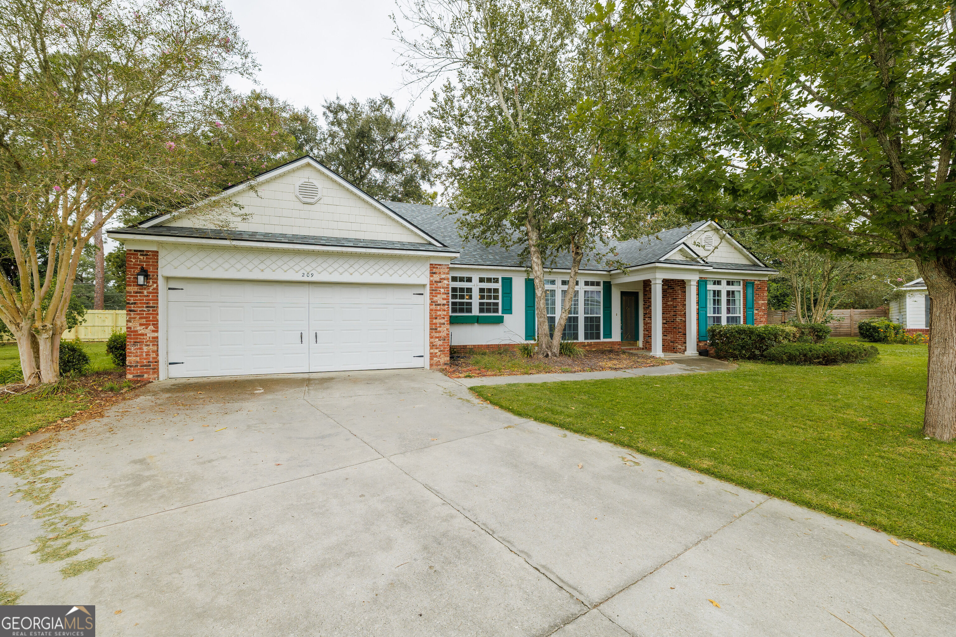 209 Redbird Place Property Photo 2