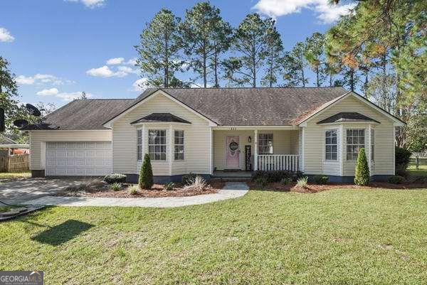822 E 44th Property Photo 1