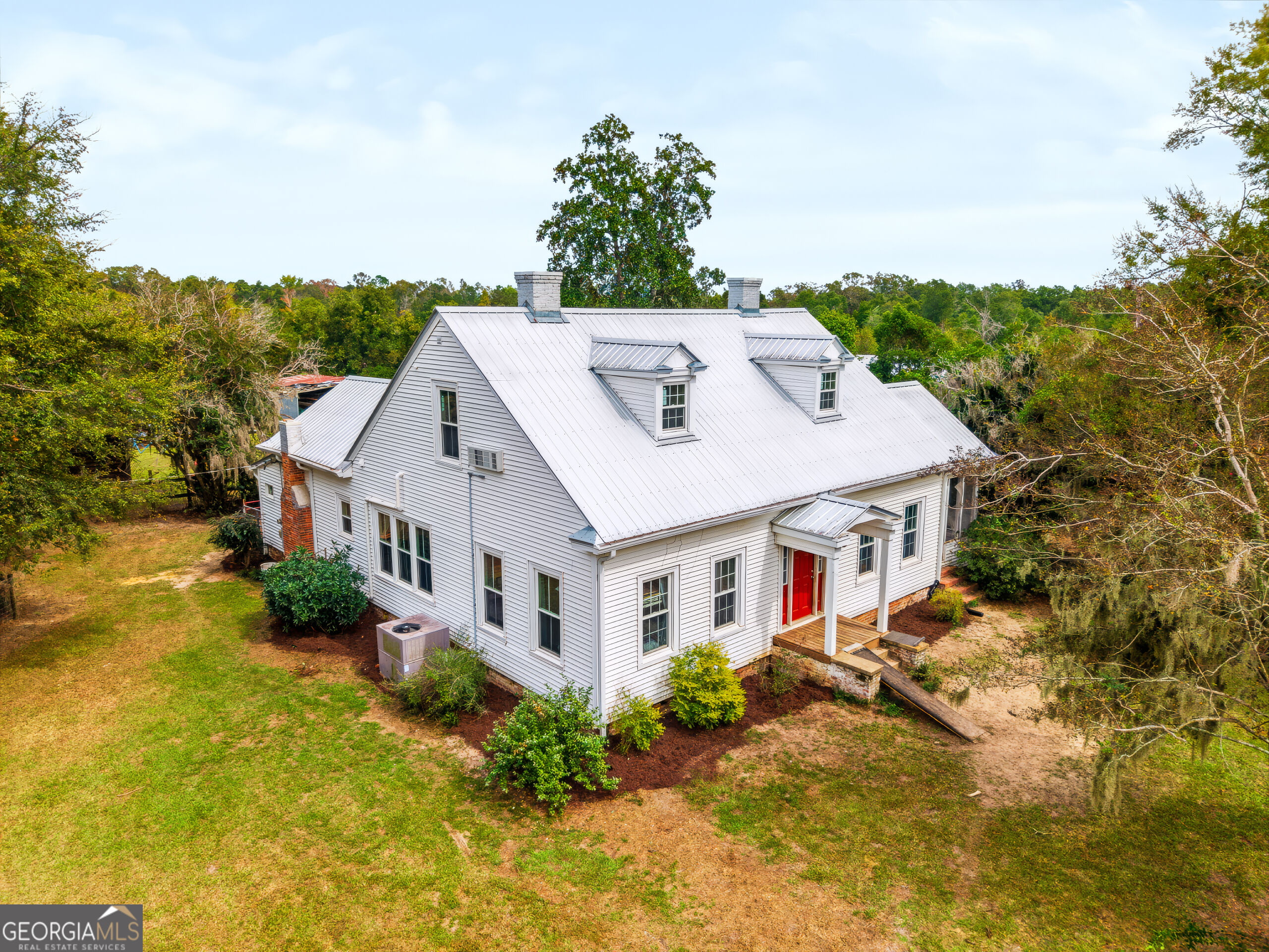 863 Effingham Highway Property Photo 1