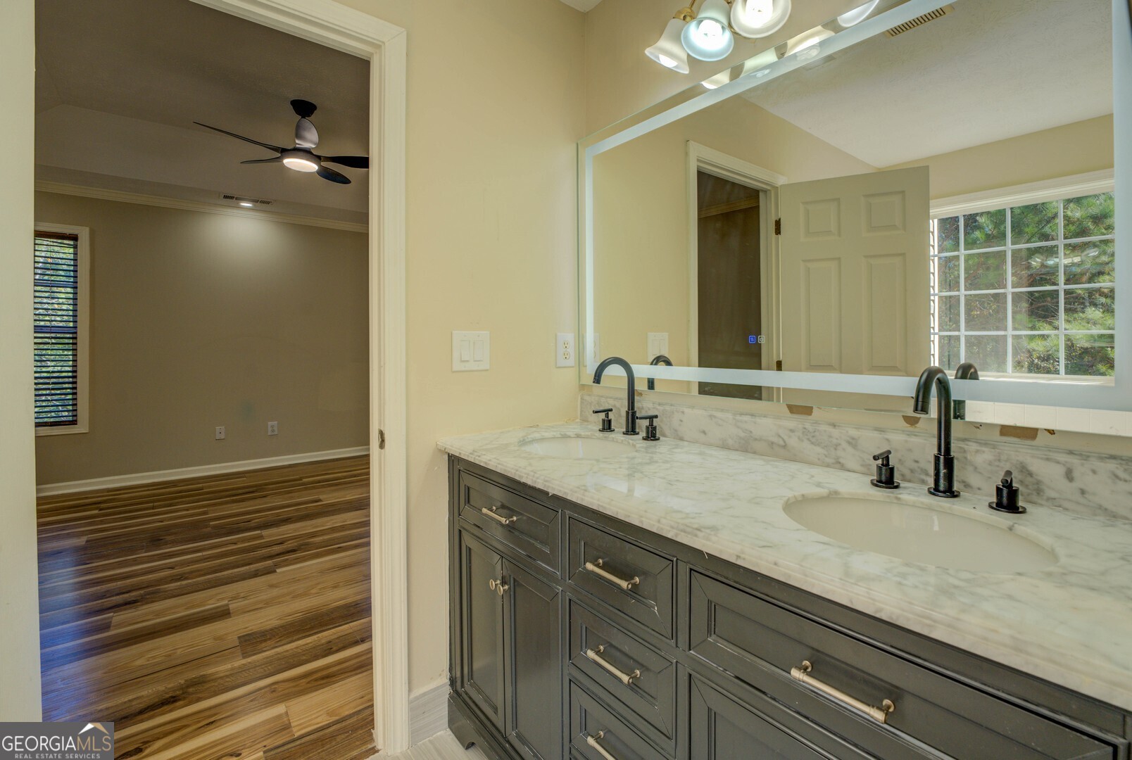2436 Green Hollow Court Property Photo 25