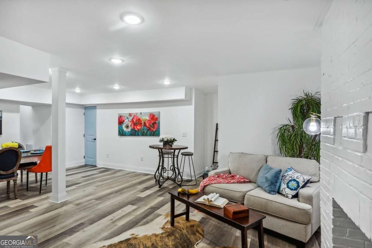 1650 Joseph E Boone Boulevard # B Property Photo 9