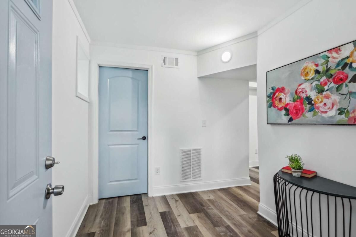1650 Joseph E Boone Boulevard # B Property Photo 14