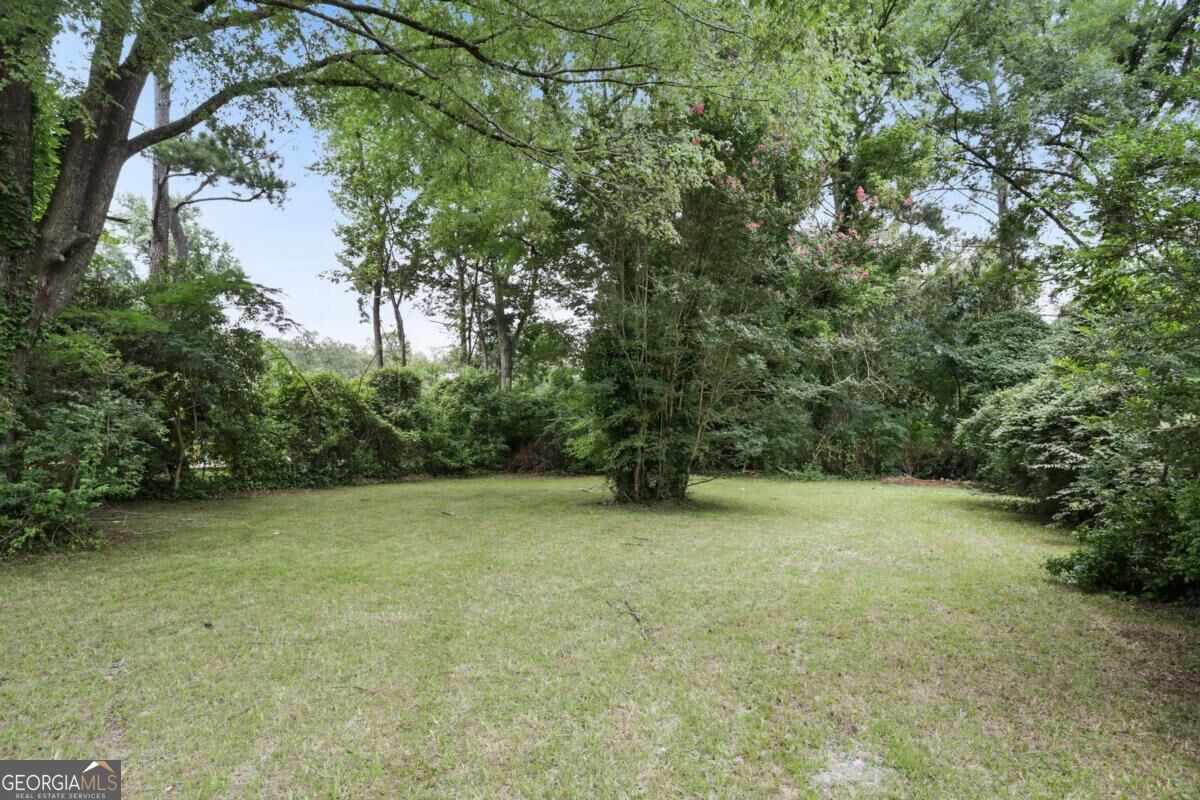 1650 Joseph E Boone Boulevard # B Property Photo 17