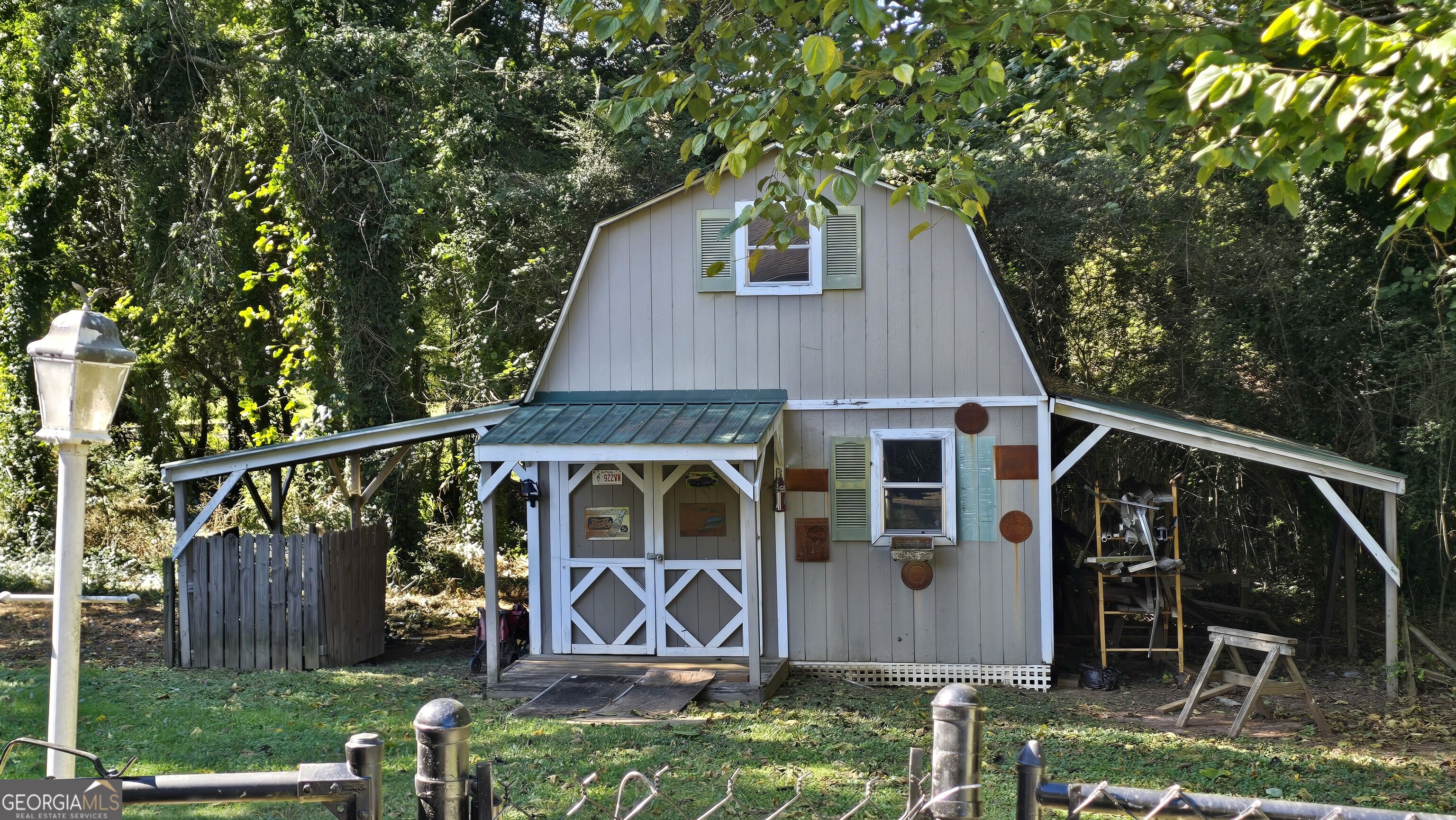 1413 Flat Rock Road Property Photo 2
