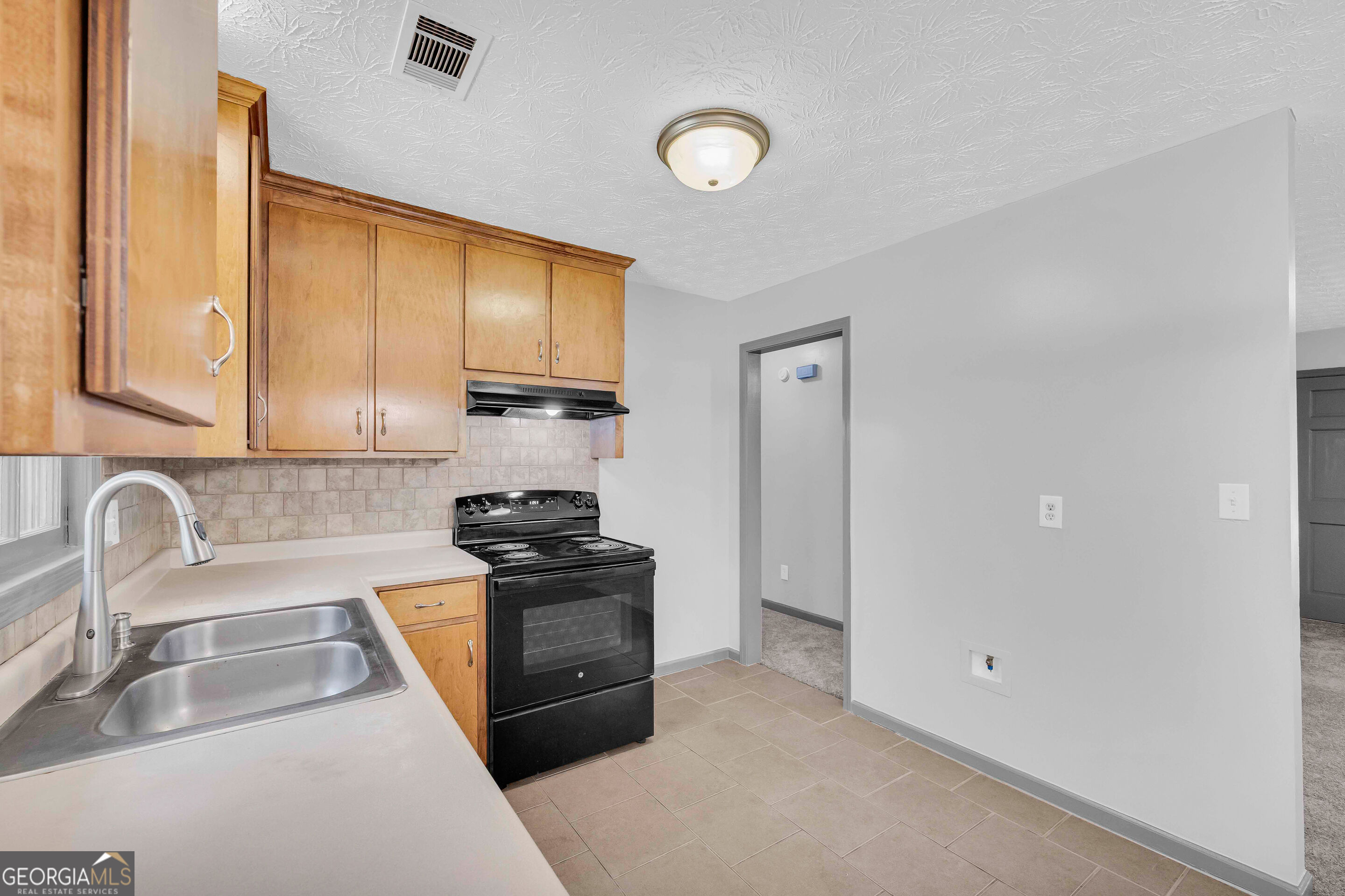 135 Sara Drive Property Photo 21