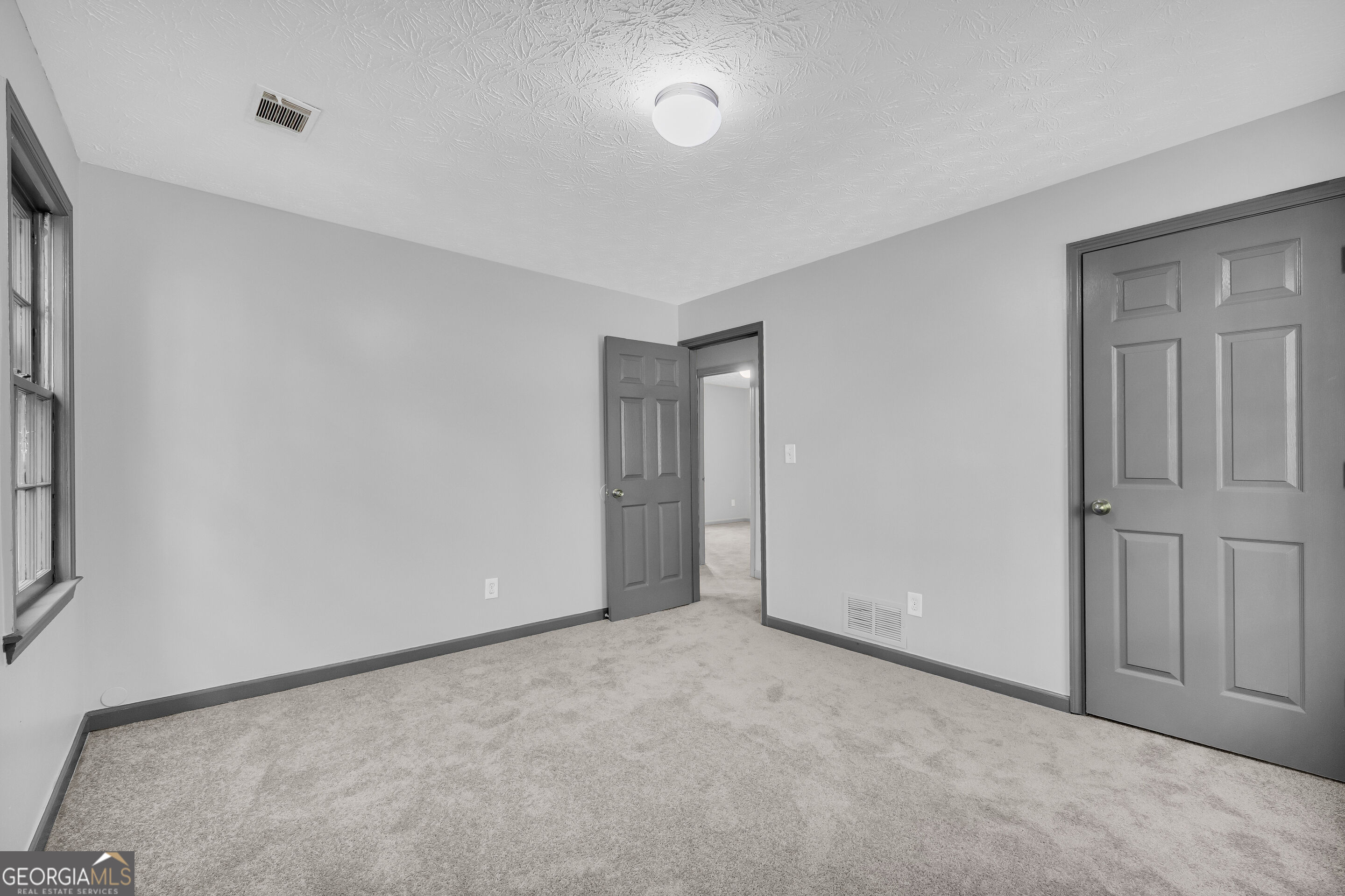 135 Sara Drive Property Photo 29