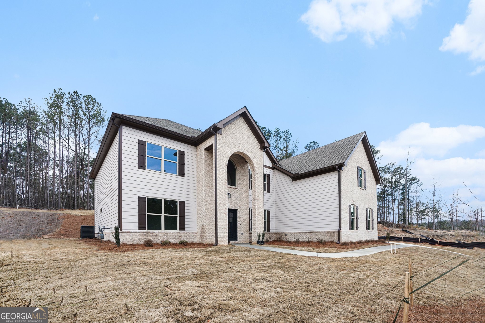4457 Meadowwood Drive Property Photo 3