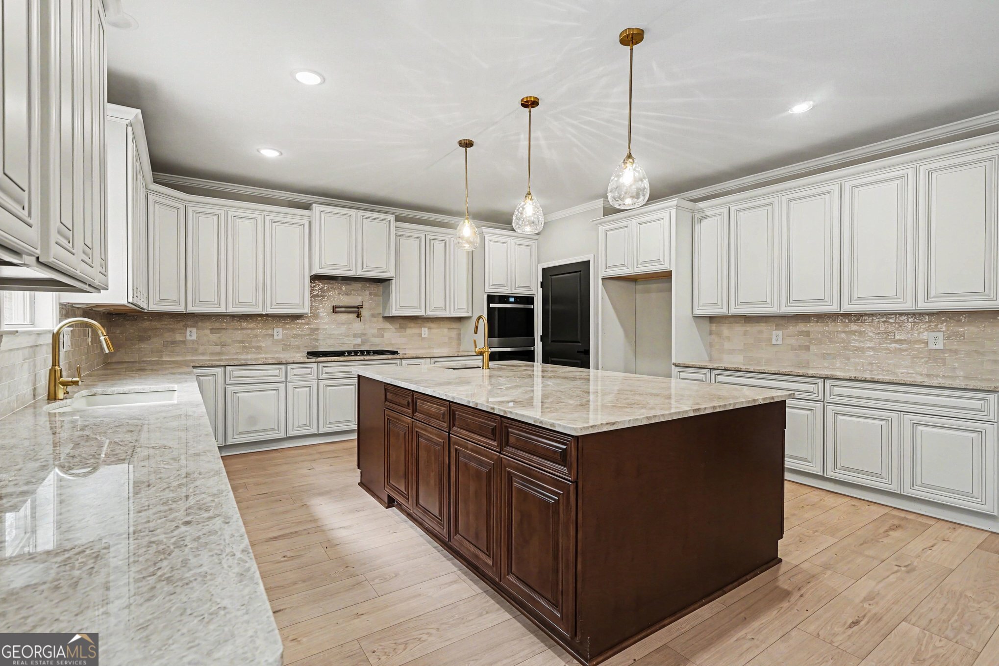 4457 Meadowwood Drive Property Photo 12