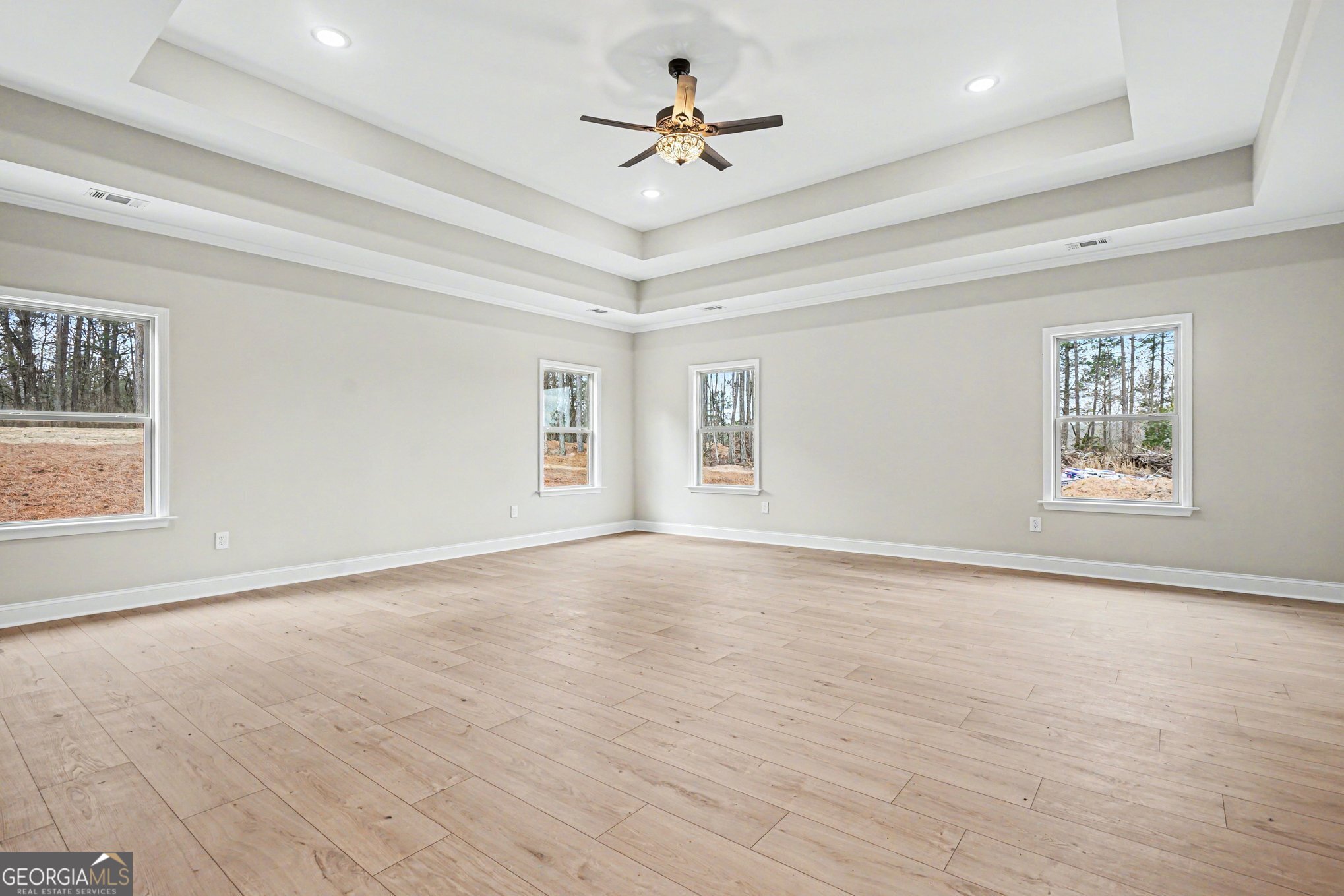 4457 Meadowwood Drive Property Photo 15