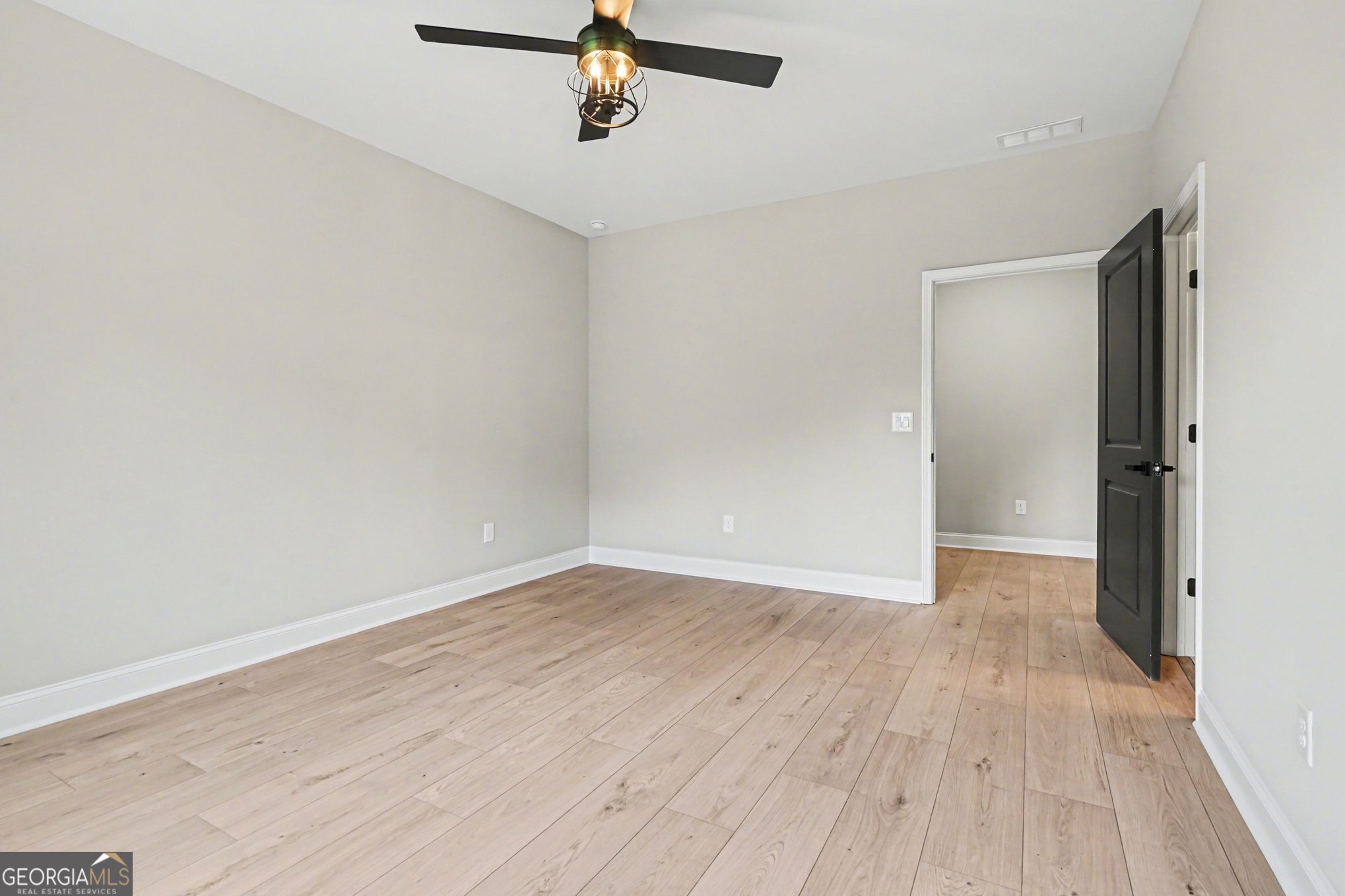 4457 Meadowwood Drive Property Photo 24