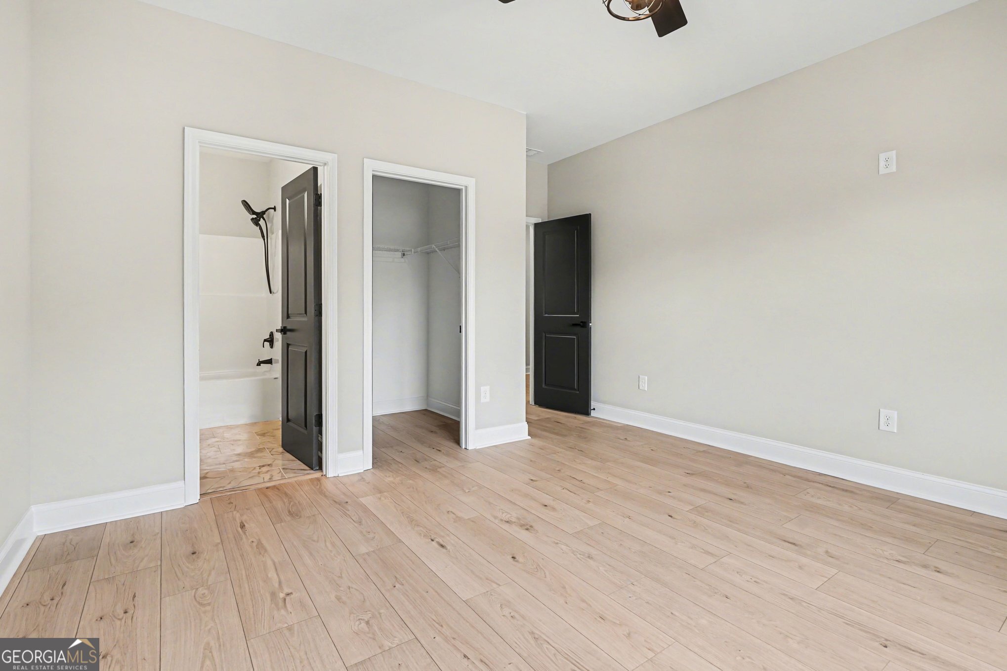 4457 Meadowwood Drive Property Photo 28