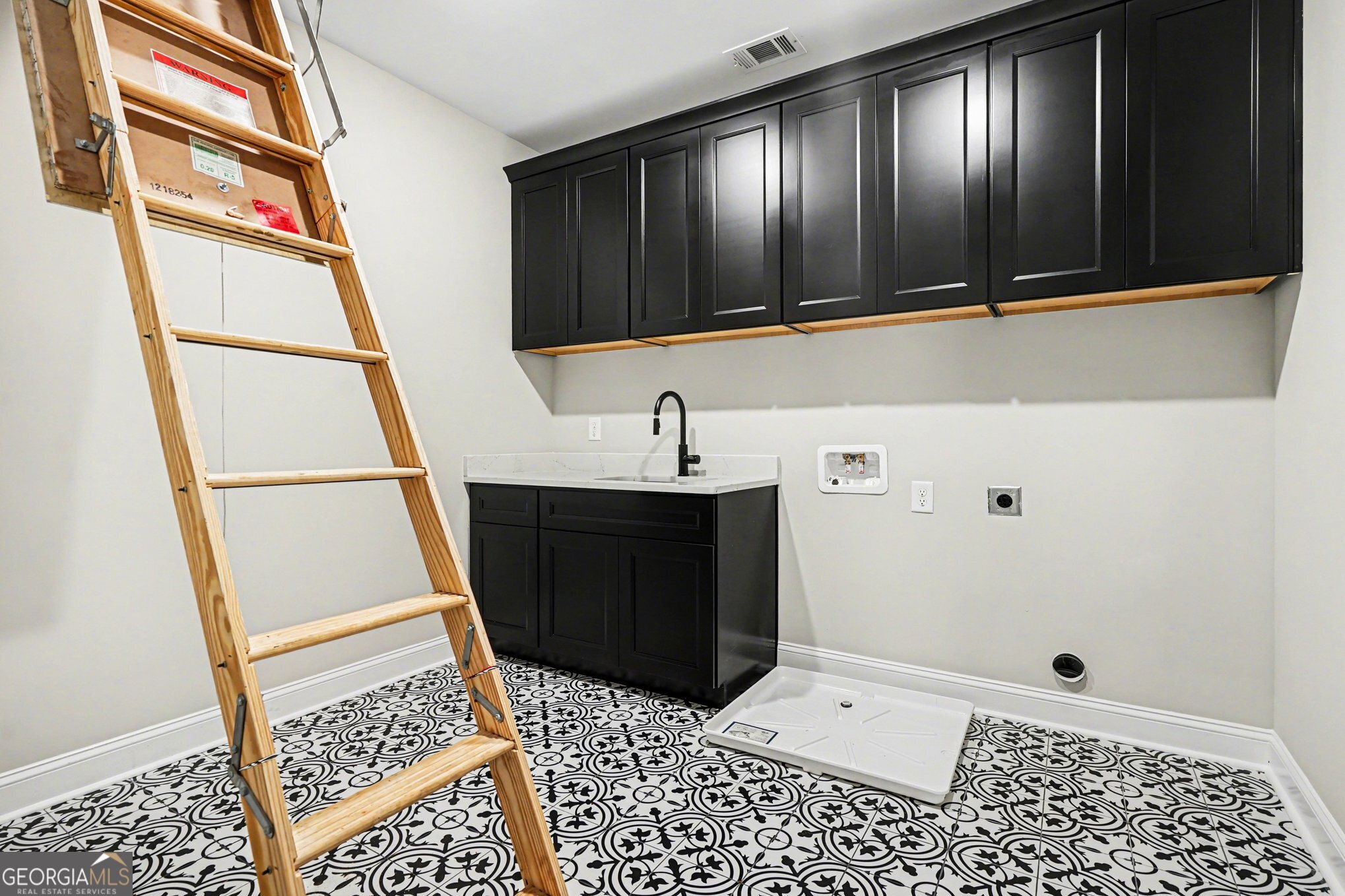 4457 Meadowwood Drive Property Photo 40