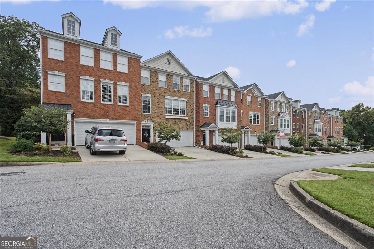 3801 Chattahoochee Summit Drive Se # 5 Property Photo 4