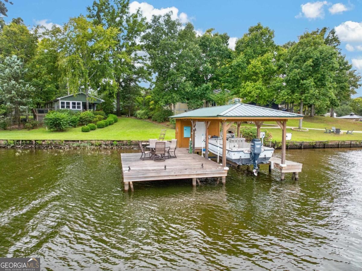 2260 Oconee Drive Property Photo 2
