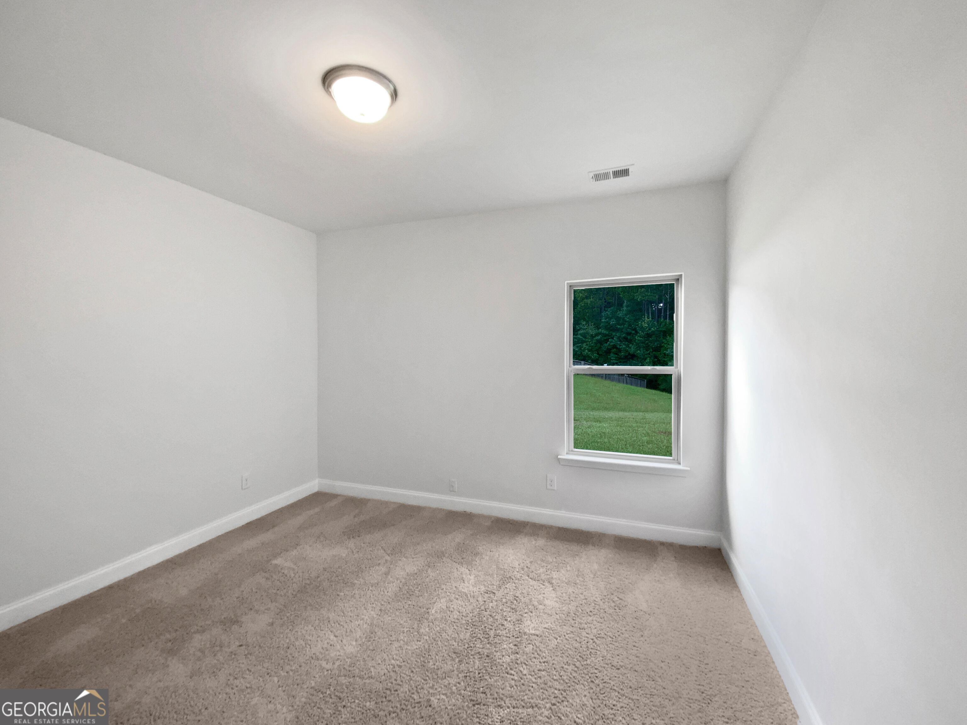1037 Yorkshire Drive Property Photo 10