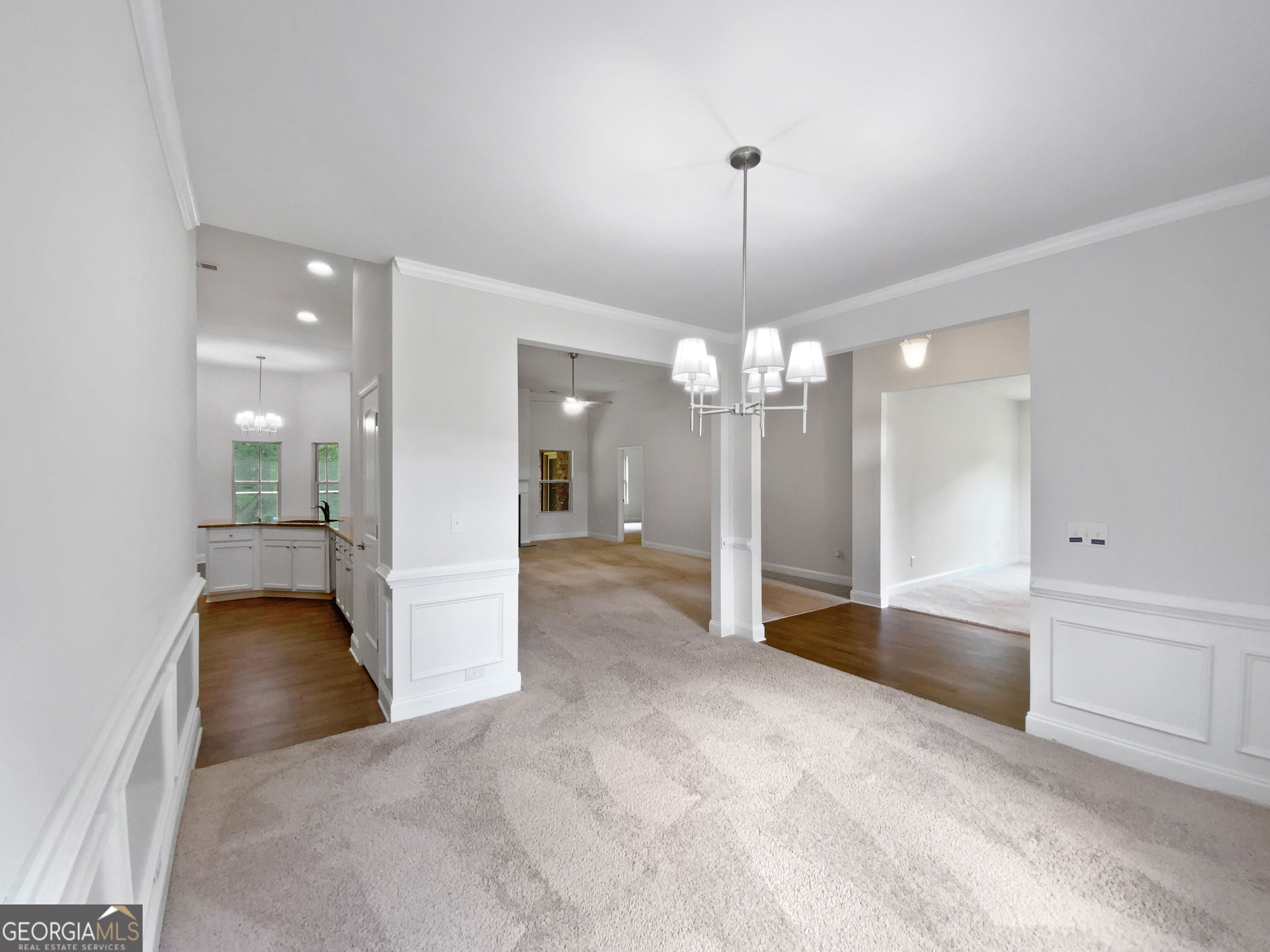 1037 Yorkshire Drive Property Photo 14