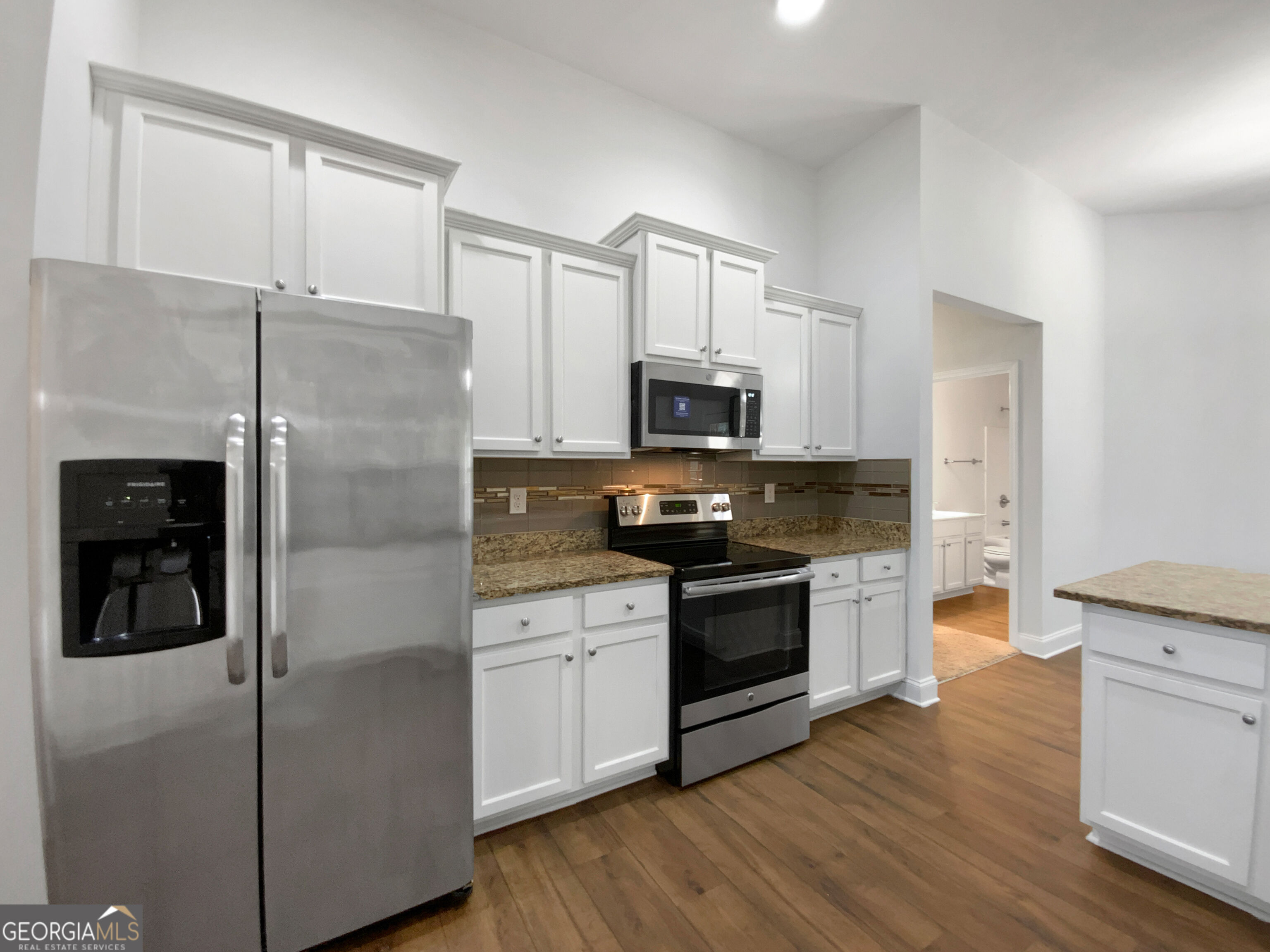 1037 Yorkshire Drive Property Photo 16