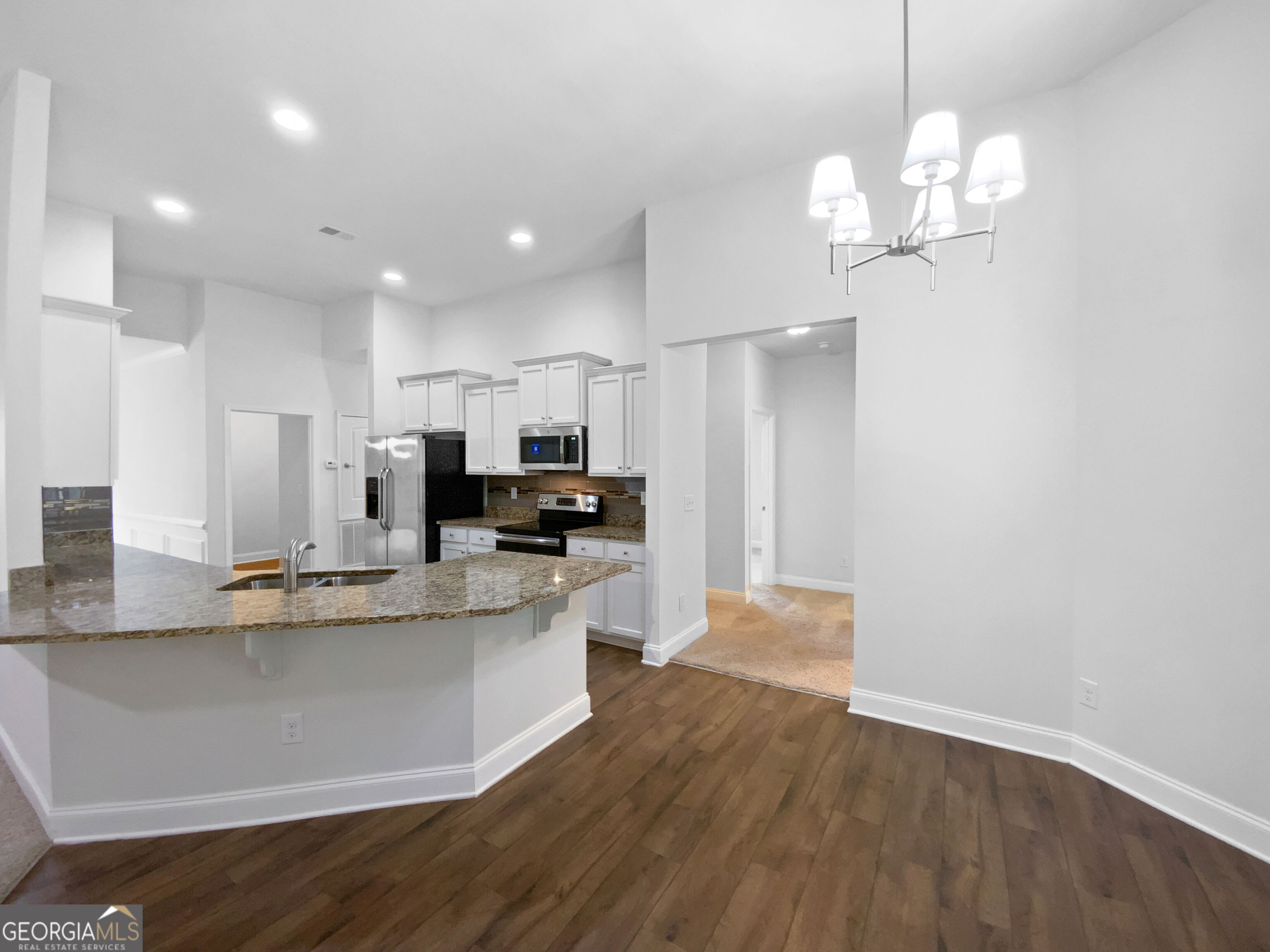 1037 Yorkshire Drive Property Photo 18