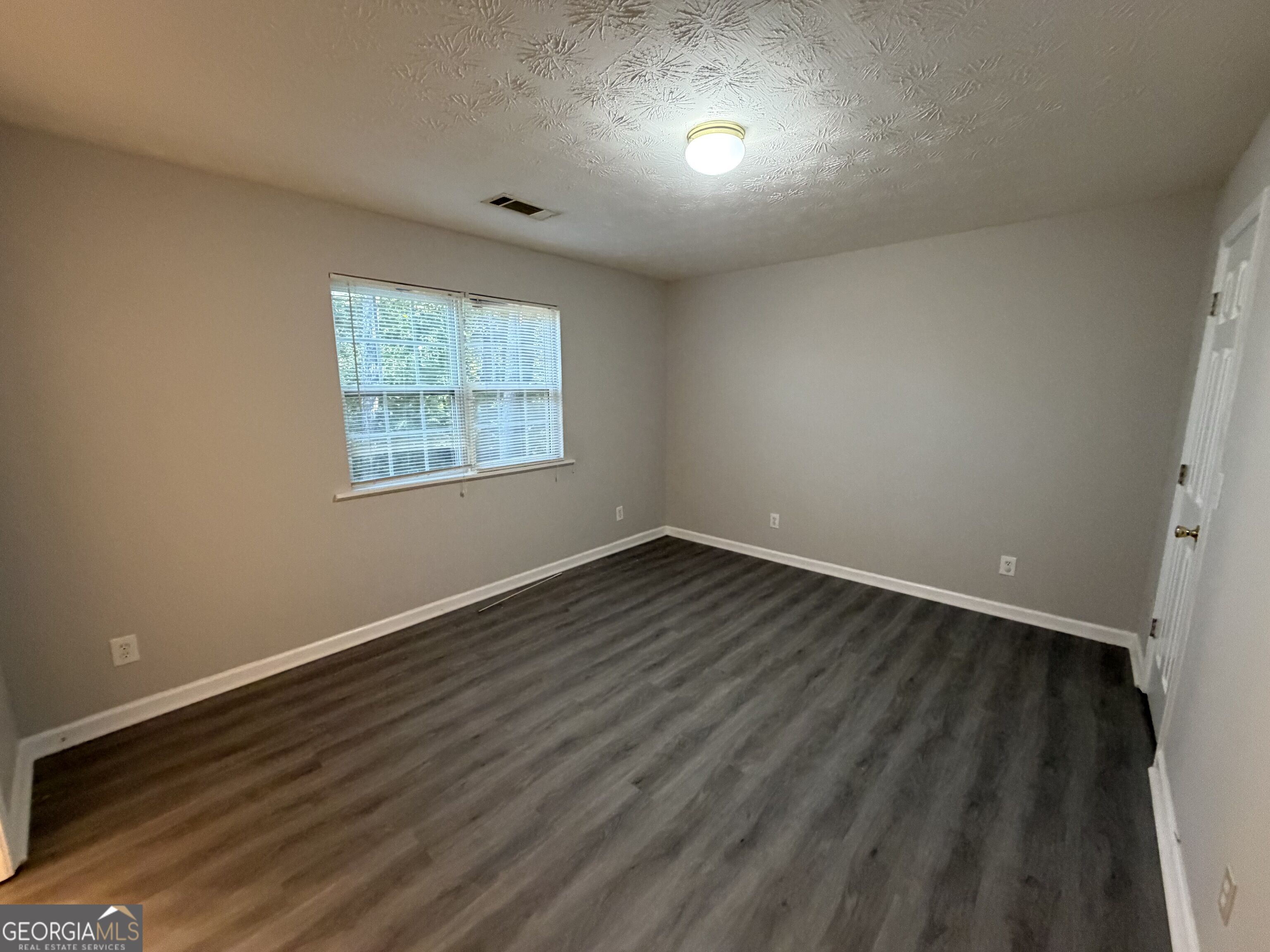 15 Simonton Ct. Property Photo 11