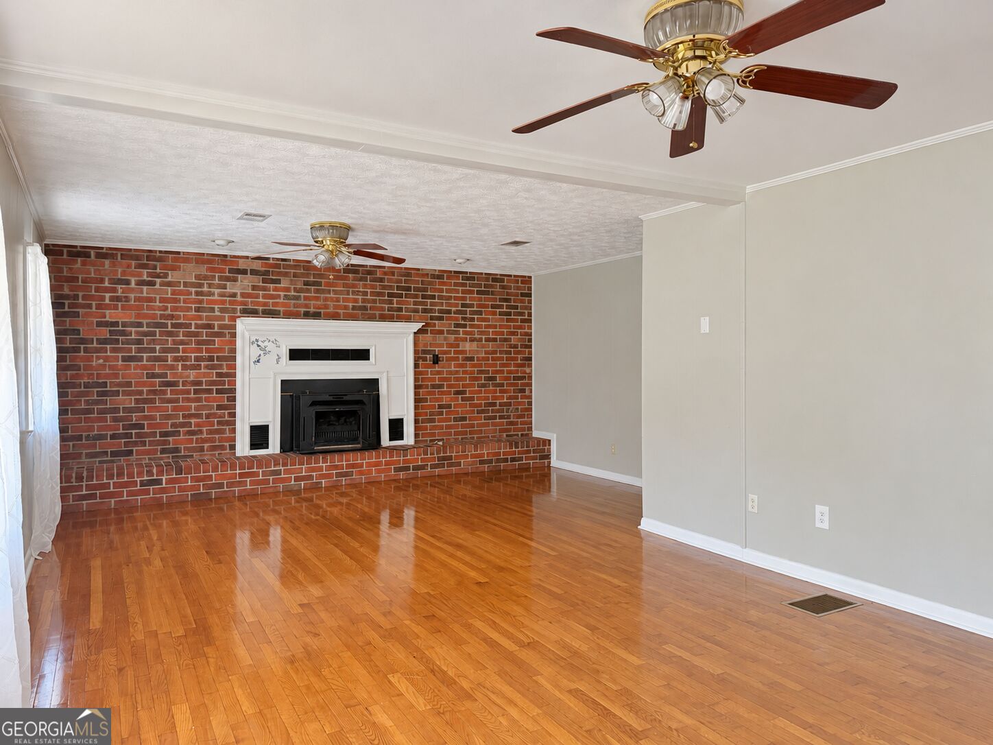 257 Linda Way Property Photo 12