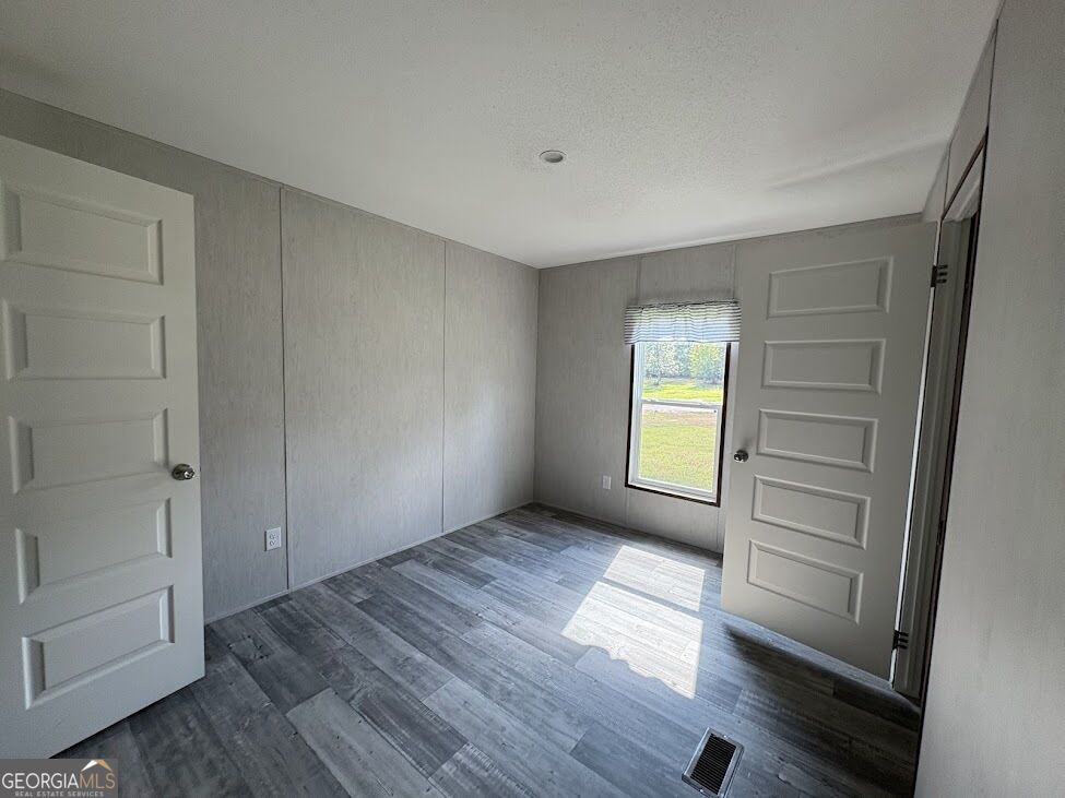 97 Trinity Court Property Photo 9