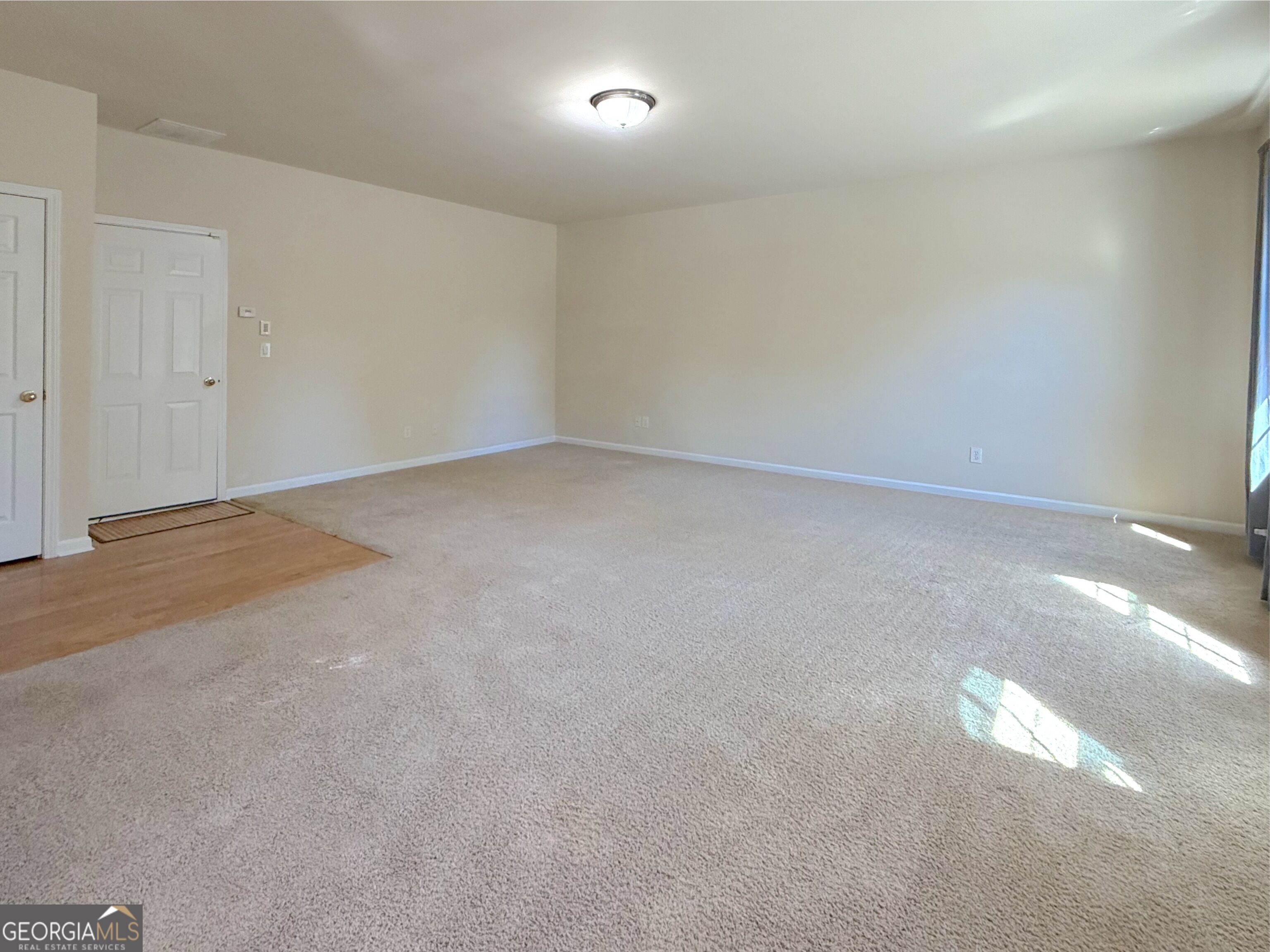 10507 Holliwell Court Property Photo 13