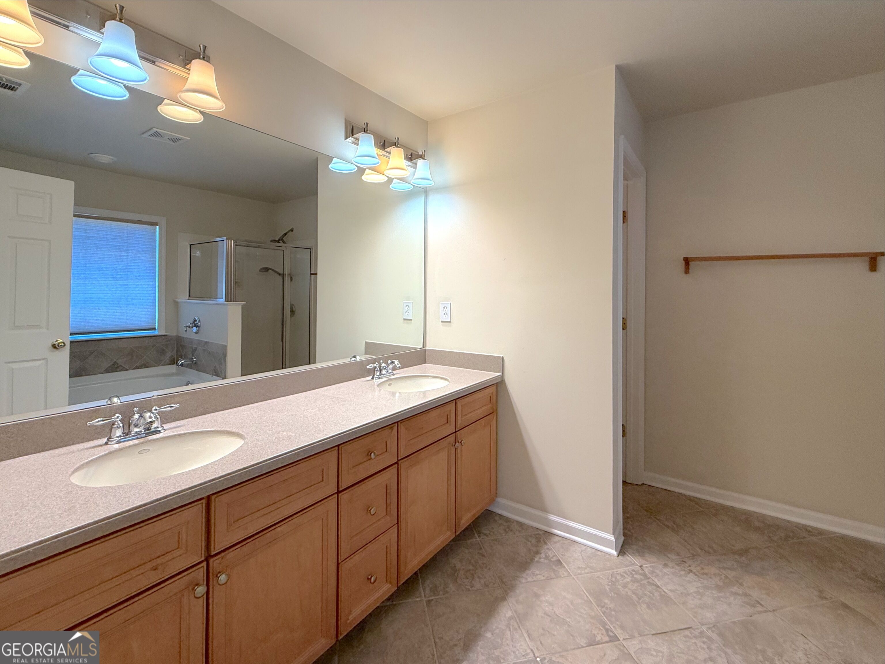 10507 Holliwell Court Property Photo 20
