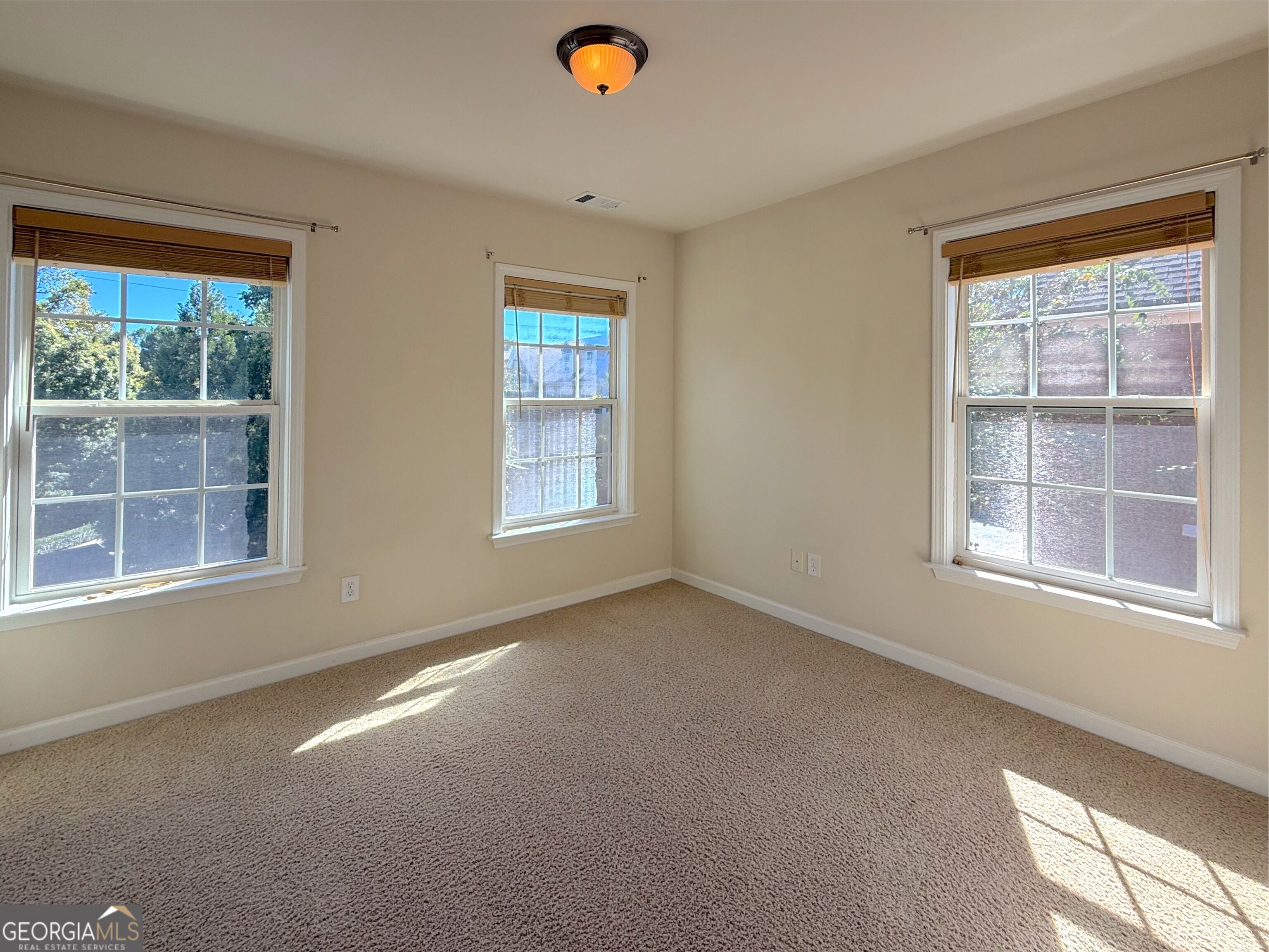 10507 Holliwell Court Property Photo 22