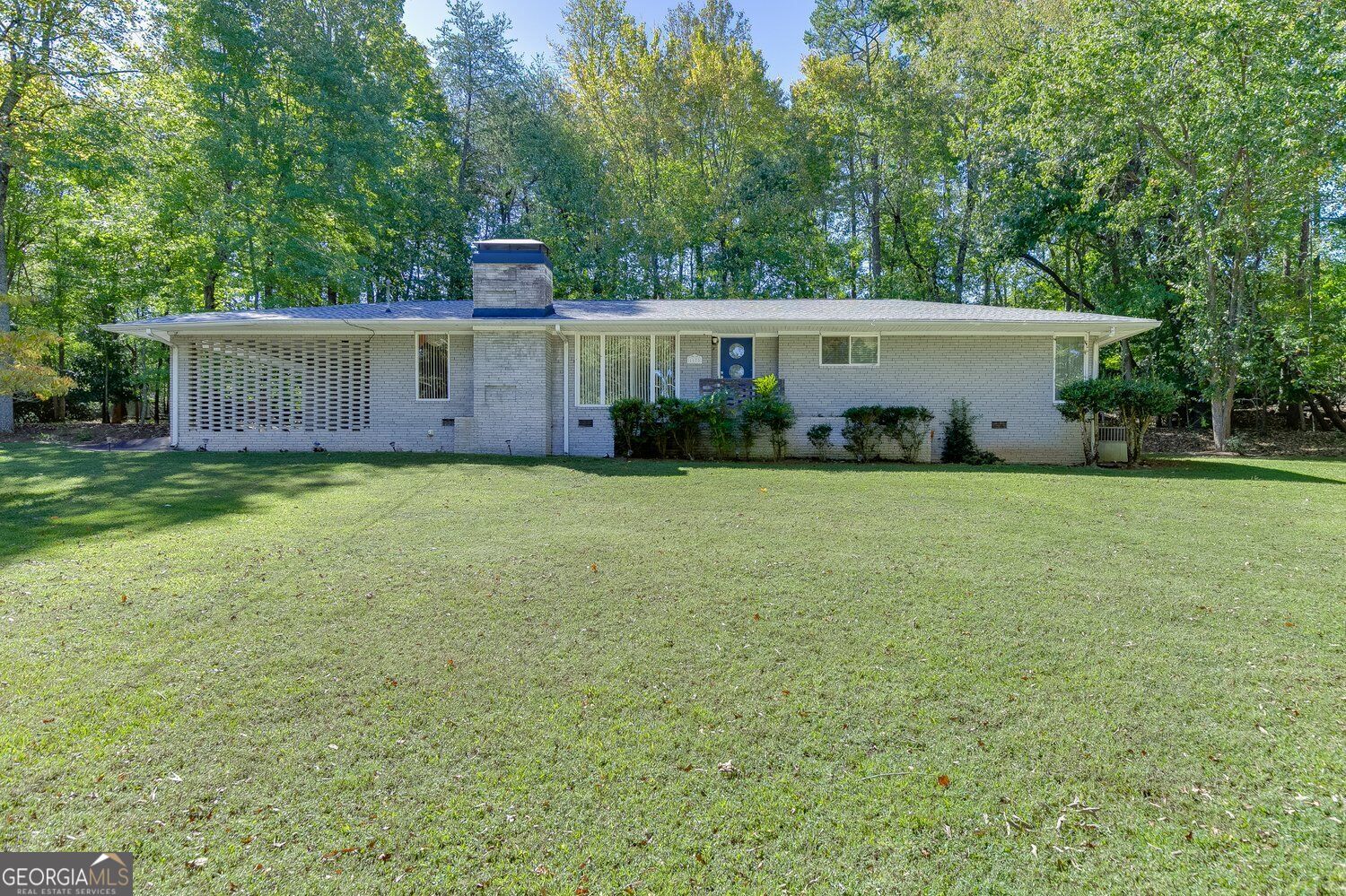 1173 Lakeshore Drive Property Photo 1