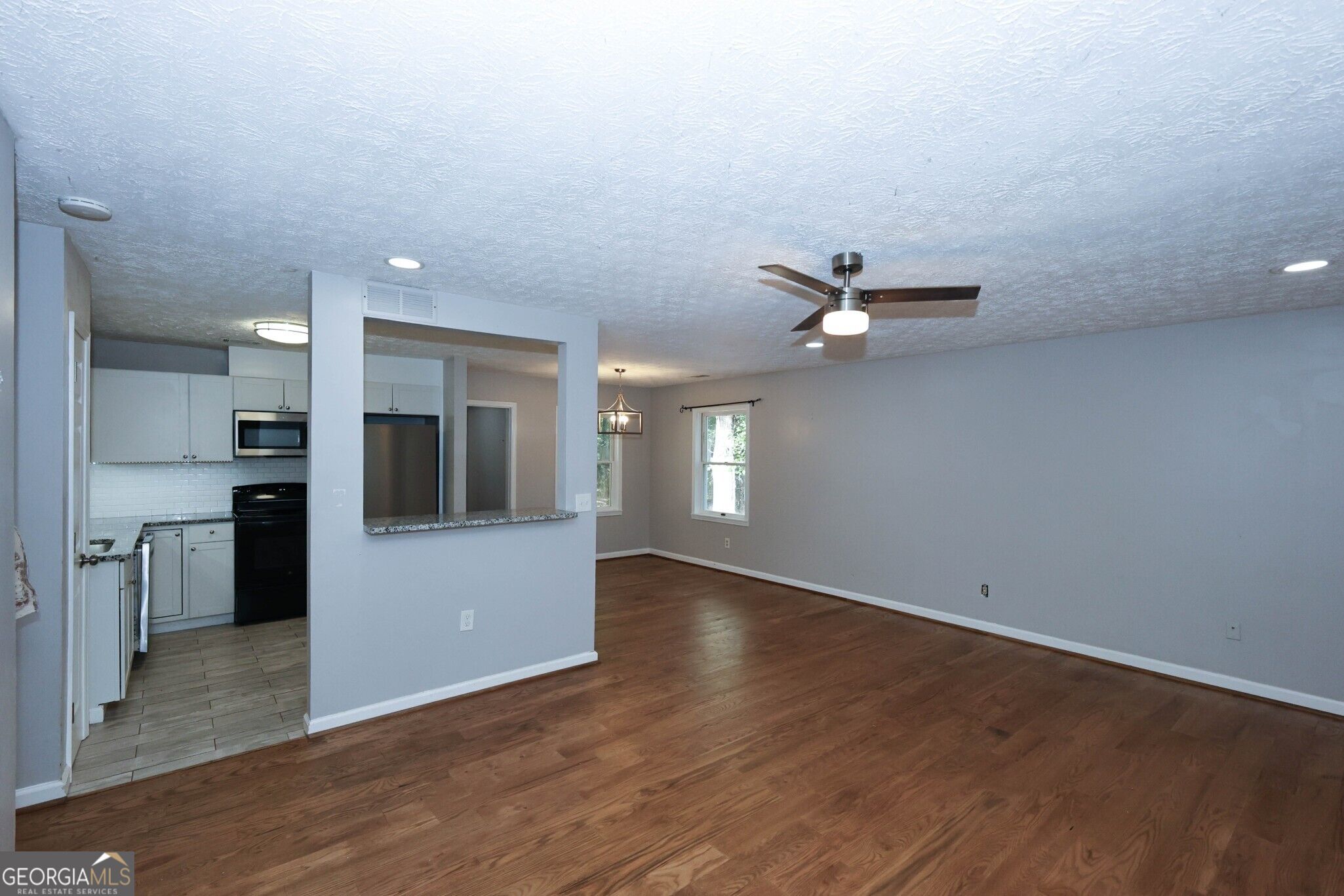 4944 Shiloh Drive Property Photo 7
