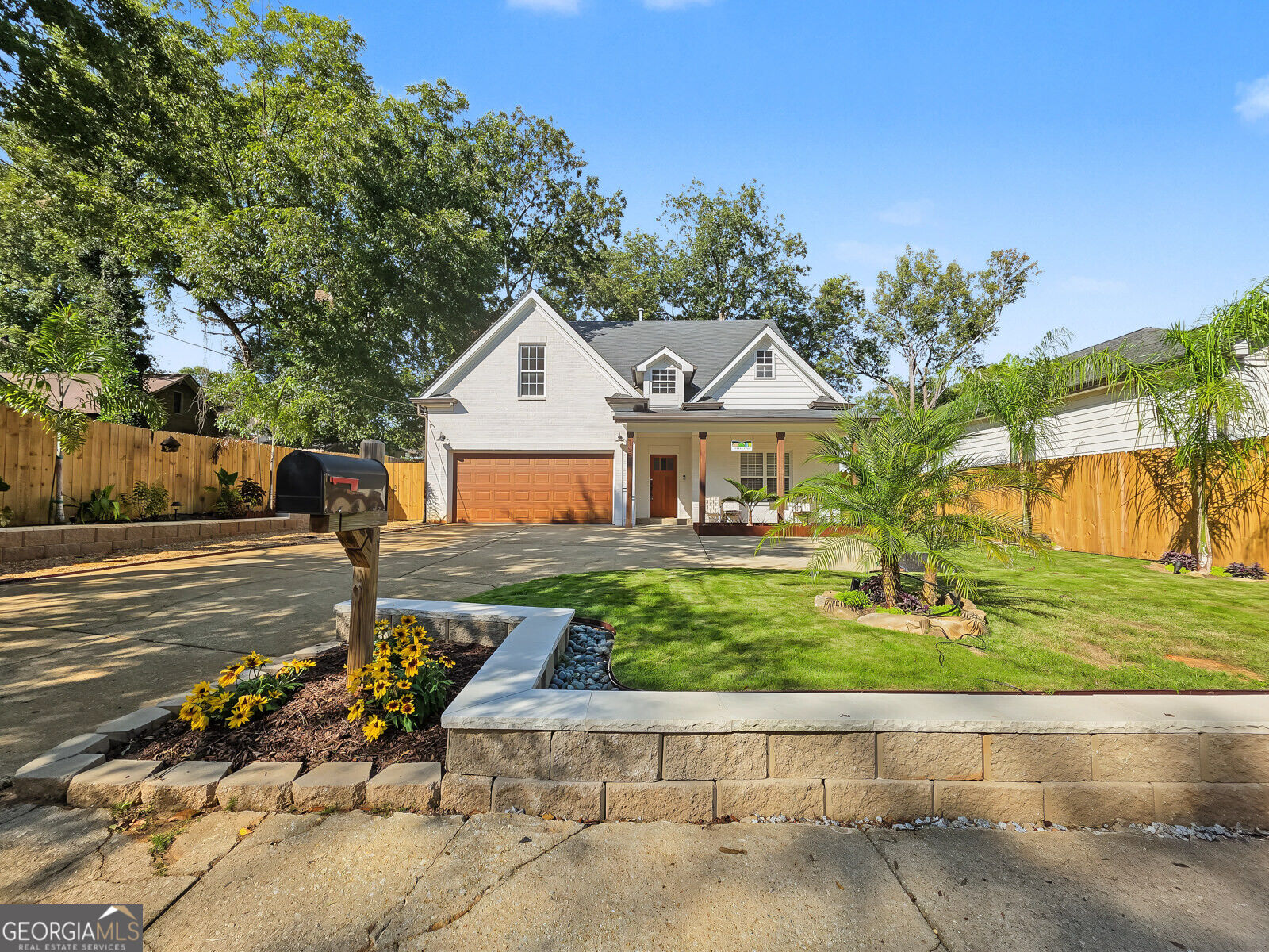 1589 Mims Street Sw Property Photo 1