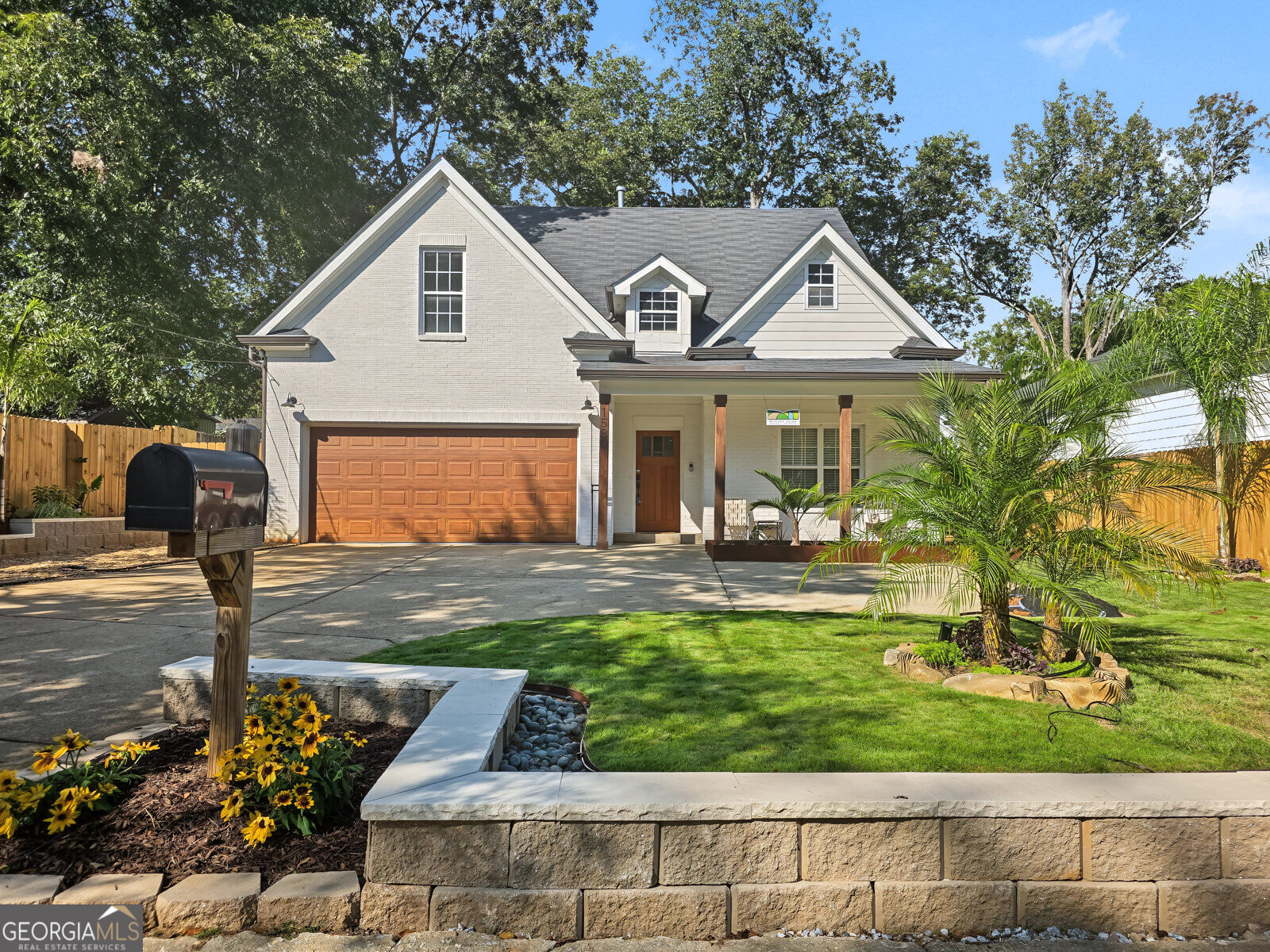 1589 Mims Street Sw Property Photo 3