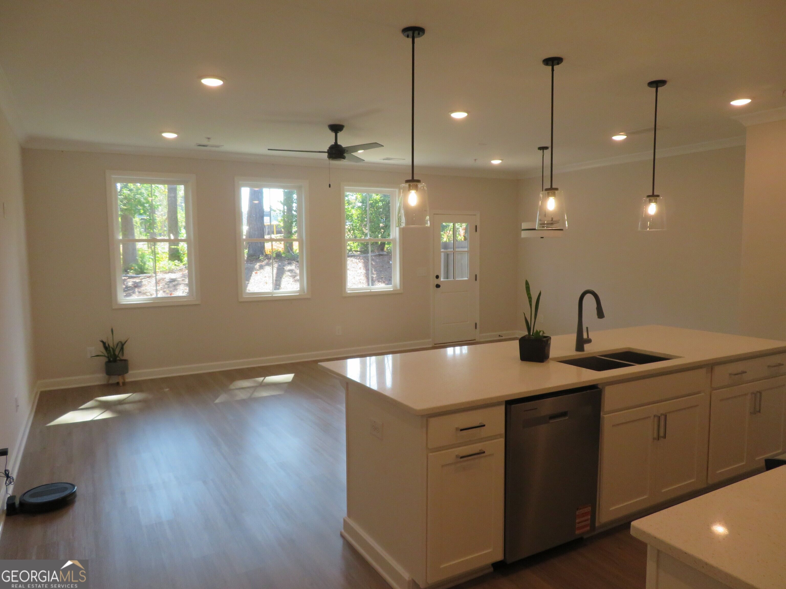 1608 Ruskin Way Property Photo 4