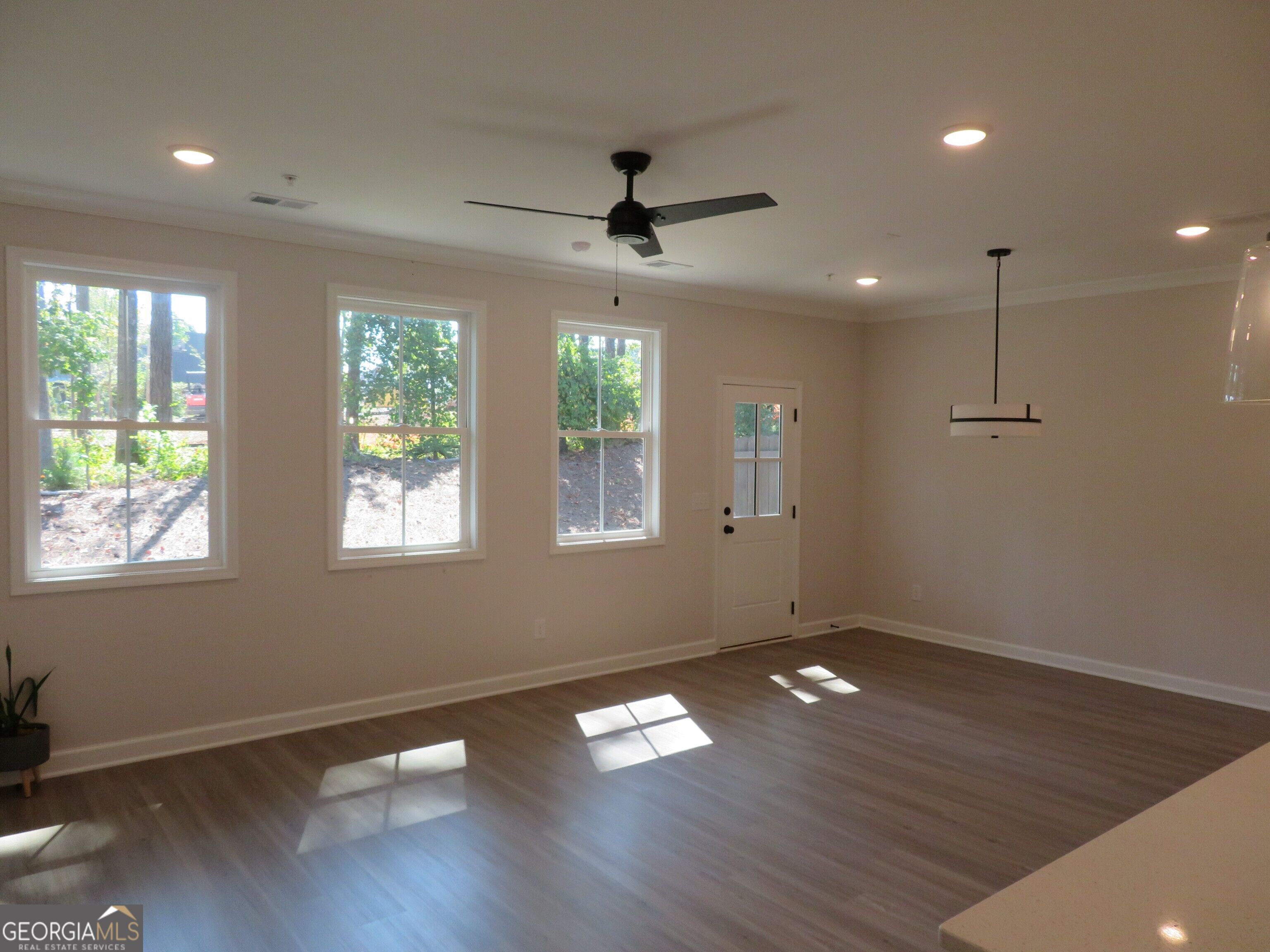 1608 Ruskin Way Property Photo 5
