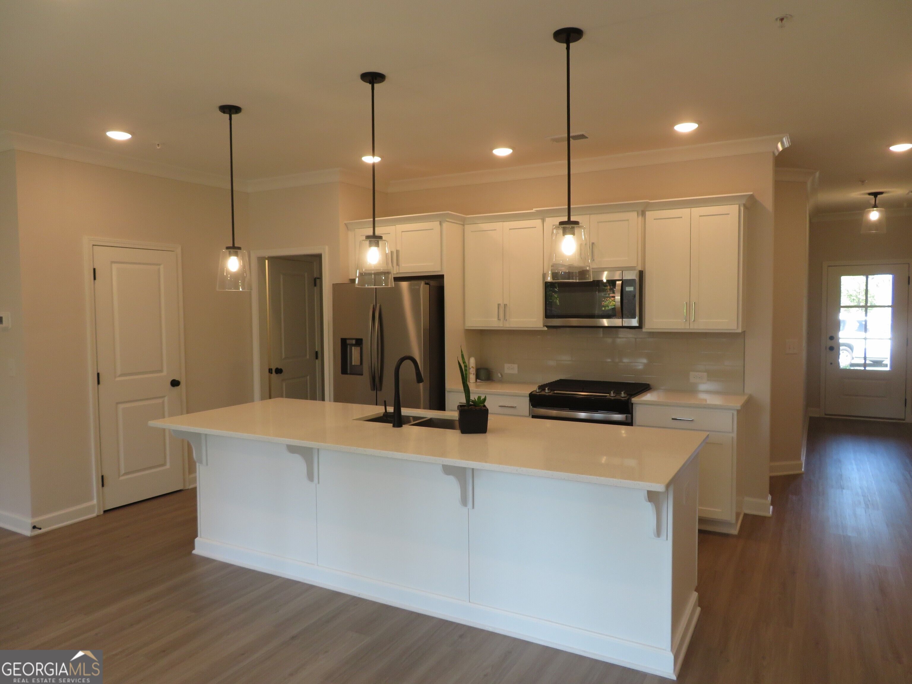 1608 Ruskin Way Property Photo 8